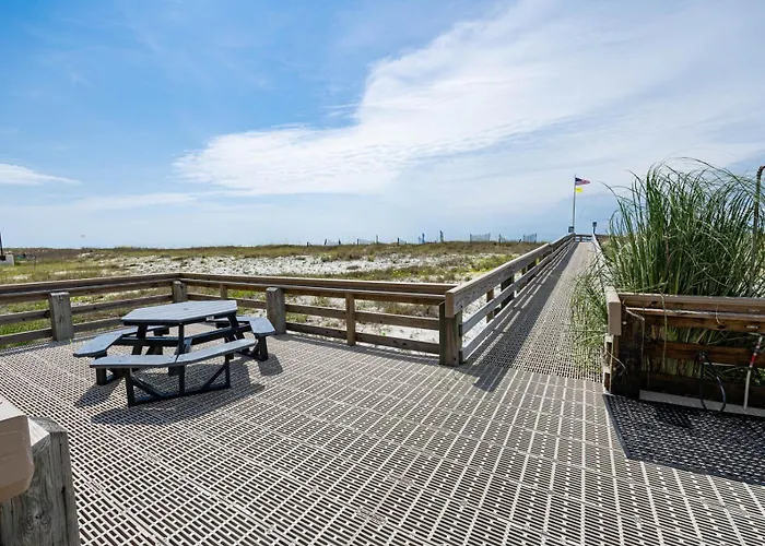 Apartment Island Winds West 876 *